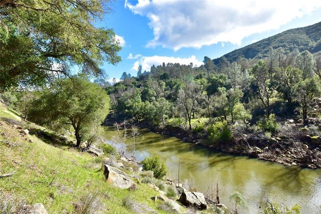 76450 Deer Pass Road, Bradley, CA 93426