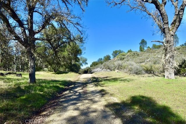 76450 Deer Pass Road, Bradley, CA 93426