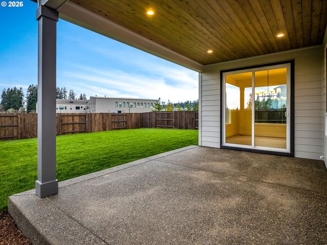 154 E AIREDALE Ave, La Center, WA 98629