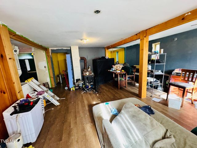 391 Hopper Road, Shady Valley, TN 37688