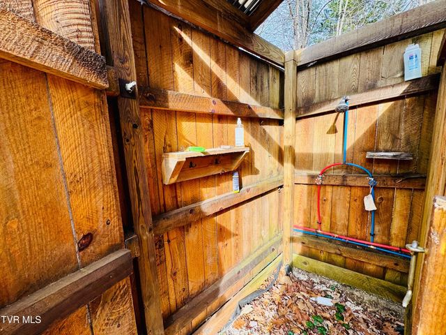 391 Hopper Road, Shady Valley, TN 37688