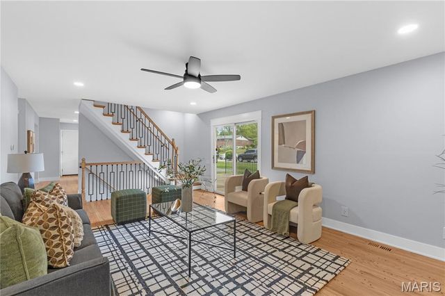 940 Fernview Drive, Creve Coeur, MO 63141