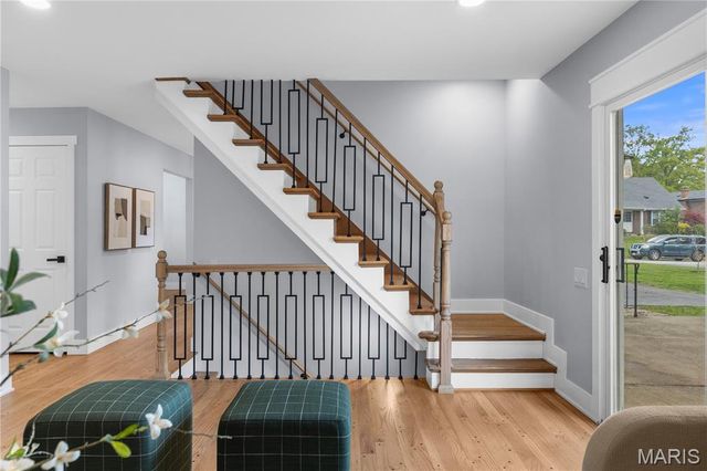 940 Fernview Drive, Creve Coeur, MO 63141