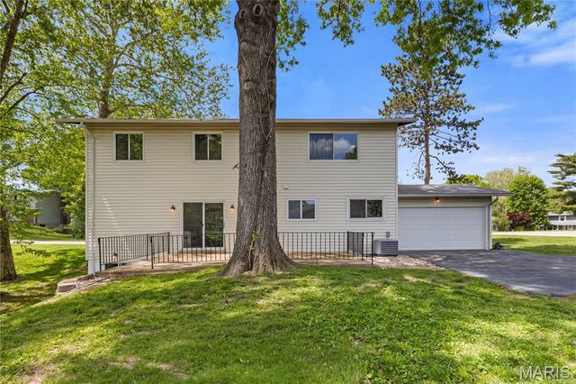 940 Fernview Drive, Creve Coeur, MO 63141