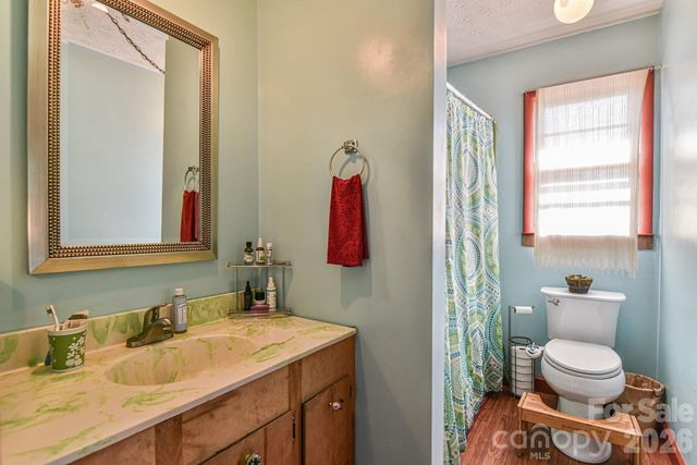 16 Rocking Chair Lane, Leicester, NC 28748