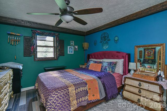 16 Rocking Chair Lane, Leicester, NC 28748