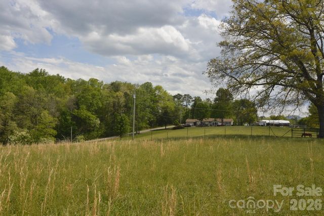 16 Rocking Chair Lane, Leicester, NC 28748