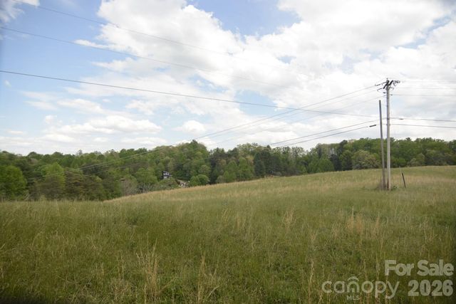 16 Rocking Chair Lane, Leicester, NC 28748