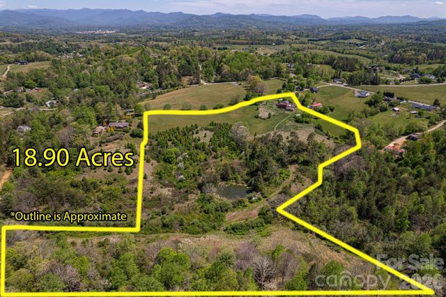 16 Rocking Chair Lane, Leicester, NC 28748