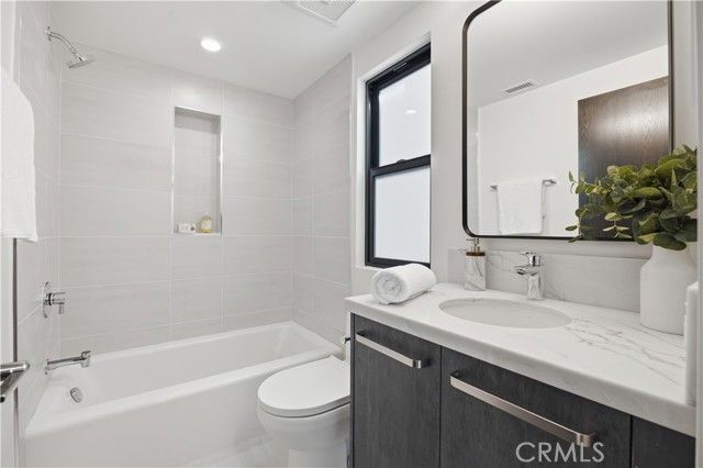 2005 Mathews A, Redondo Beach, CA 90278