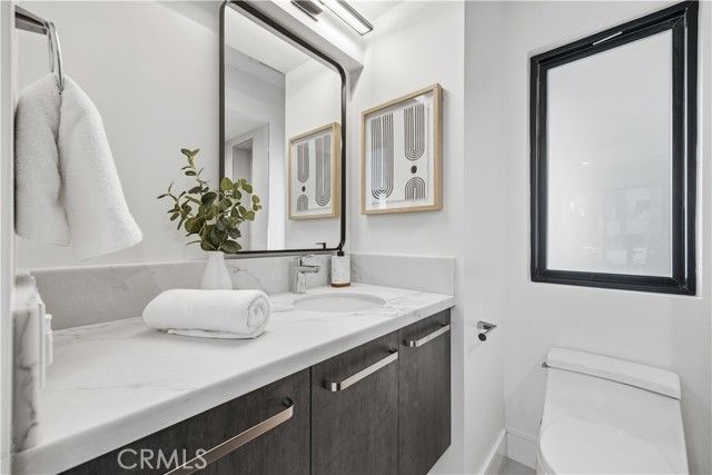 2005 Mathews A, Redondo Beach, CA 90278