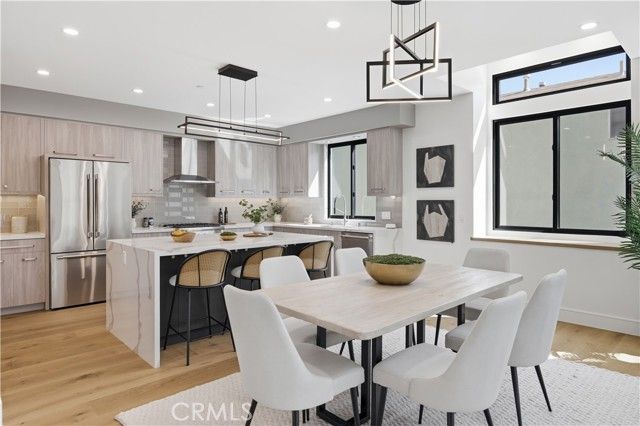 2005 Mathews A, Redondo Beach, CA 90278