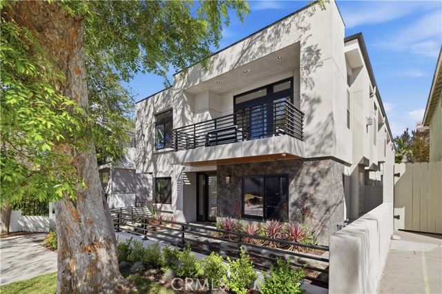 2005 Mathews A, Redondo Beach, CA 90278