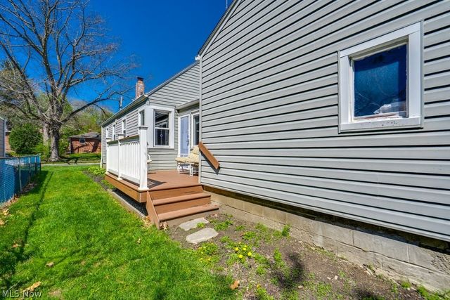 2048 Congo Street, Akron, OH 44305