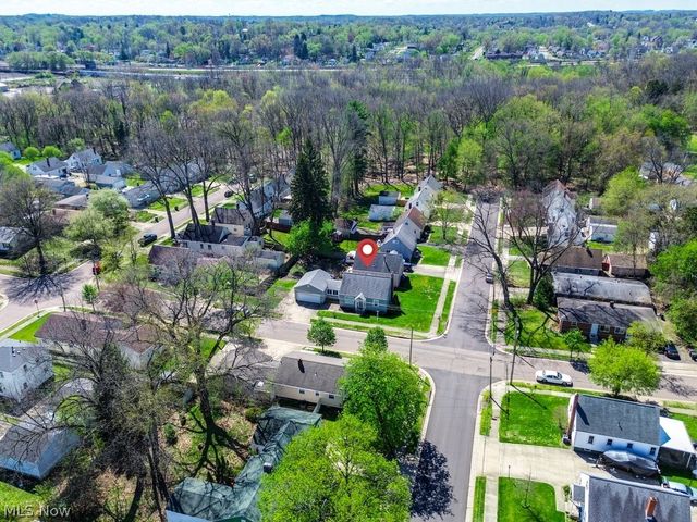2048 Congo Street, Akron, OH 44305