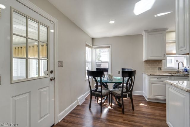 2048 Congo Street, Akron, OH 44305