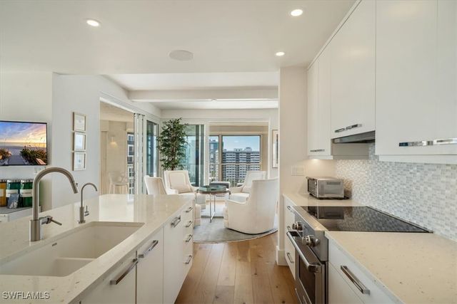 4051 Gulf Shore BLVD N 1406, Naples, FL 34103