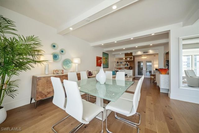 4051 Gulf Shore BLVD N 1406, Naples, FL 34103