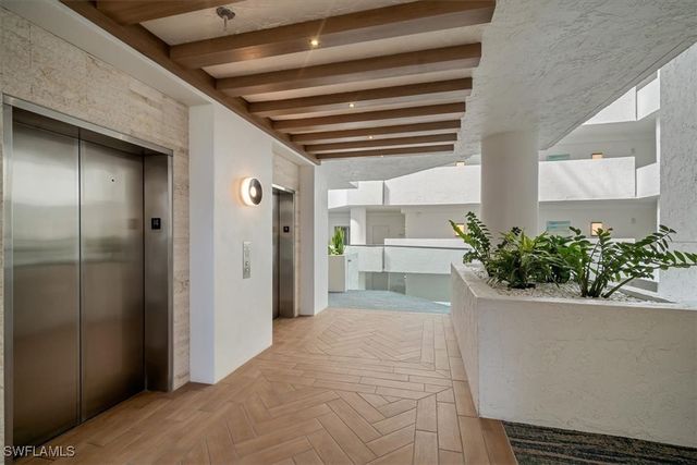 4051 Gulf Shore BLVD N 1406, Naples, FL 34103