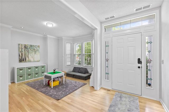 5101 W 158th Street, Overland Park, KS 66224