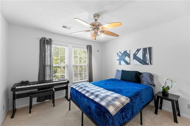 5101 W 158th Street, Overland Park, KS 66224