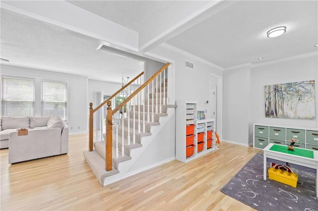 5101 W 158th Street, Overland Park, KS 66224