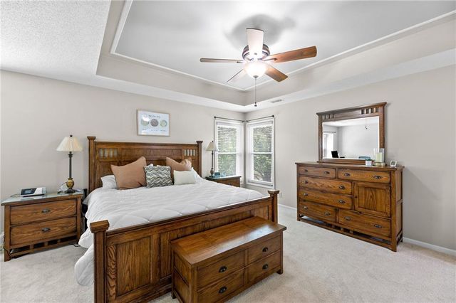 5101 W 158th Street, Overland Park, KS 66224