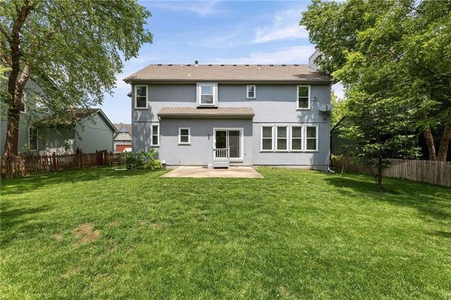 5101 W 158th Street, Overland Park, KS 66224