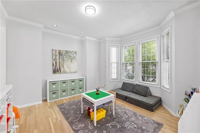 5101 W 158th Street, Overland Park, KS 66224