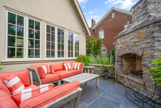 57 Preston Road, Columbus, OH 43209