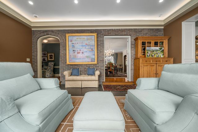 57 Preston Road, Columbus, OH 43209