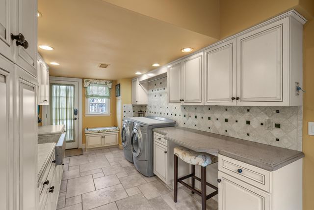 57 Preston Road, Columbus, OH 43209