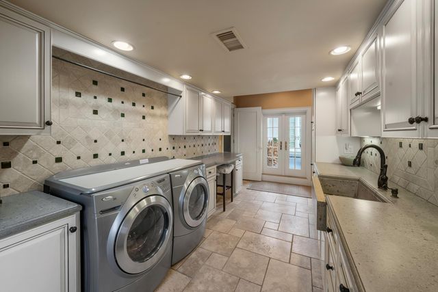 57 Preston Road, Columbus, OH 43209