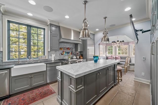 57 Preston Road, Columbus, OH 43209
