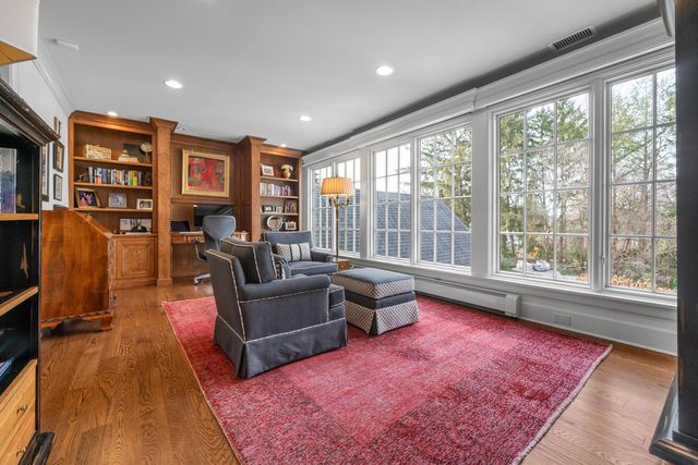 57 Preston Road, Columbus, OH 43209