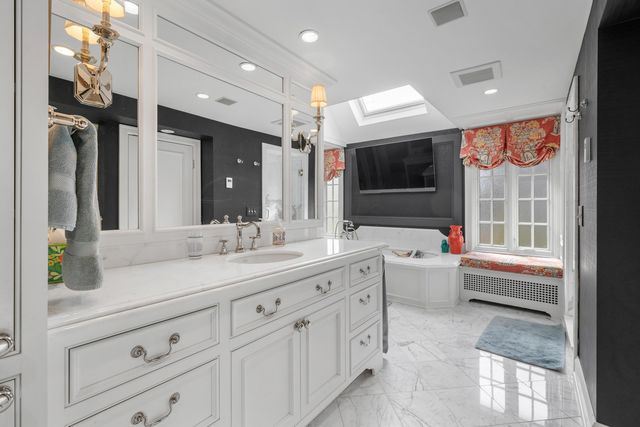 57 Preston Road, Columbus, OH 43209