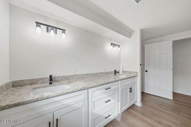 8811 MAGNETIC Drive, El Paso, TX 79904