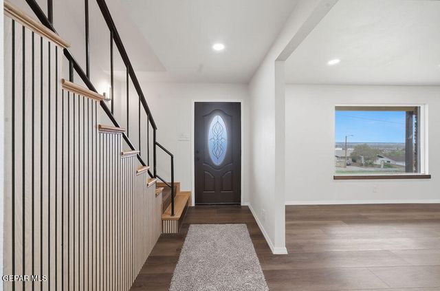 8811 MAGNETIC Drive, El Paso, TX 79904