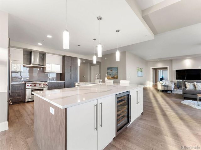 2001 Lincoln Street 2524L, Denver, CO 80202