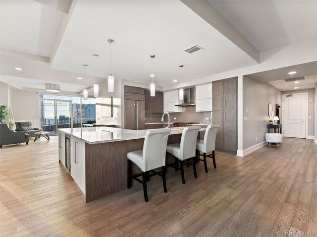 2001 Lincoln Street 2524L, Denver, CO 80202