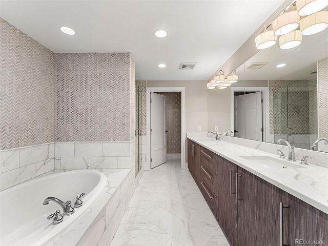 2001 Lincoln Street 2524L, Denver, CO 80202