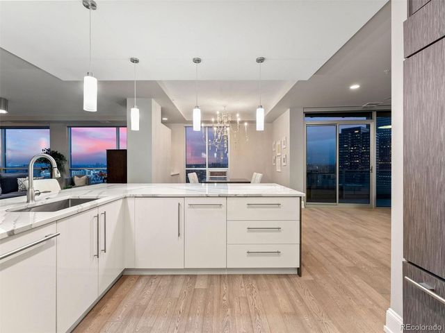 2001 Lincoln Street 2524L, Denver, CO 80202