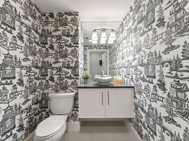 2001 Lincoln Street 2524L, Denver, CO 80202