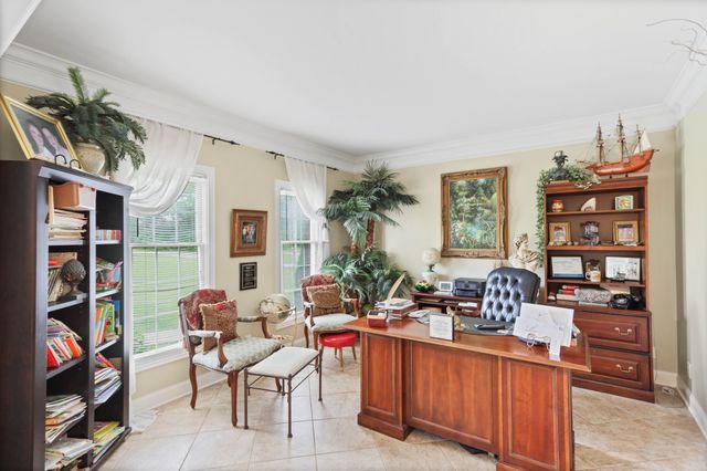 2025 Grandview Dr, Greenbrier, TN 37073