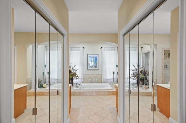 2025 Grandview Dr, Greenbrier, TN 37073