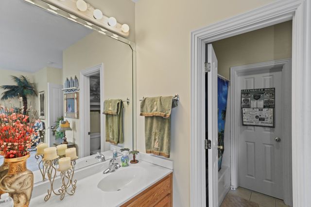 2025 Grandview Dr, Greenbrier, TN 37073