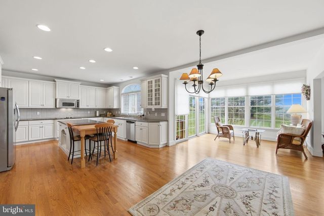 2 LIMNER CT, West Chester, PA 19382