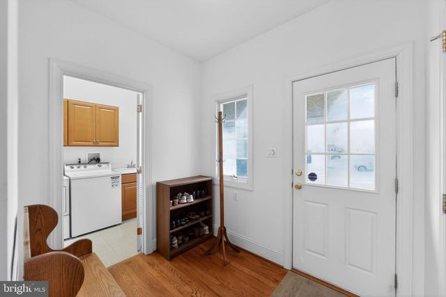 2 LIMNER CT, West Chester, PA 19382