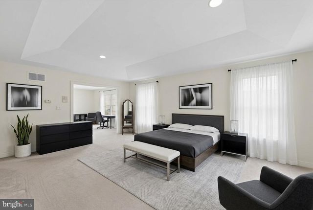 2 LIMNER CT, West Chester, PA 19382