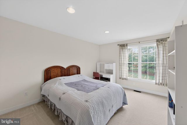 2 LIMNER CT, West Chester, PA 19382